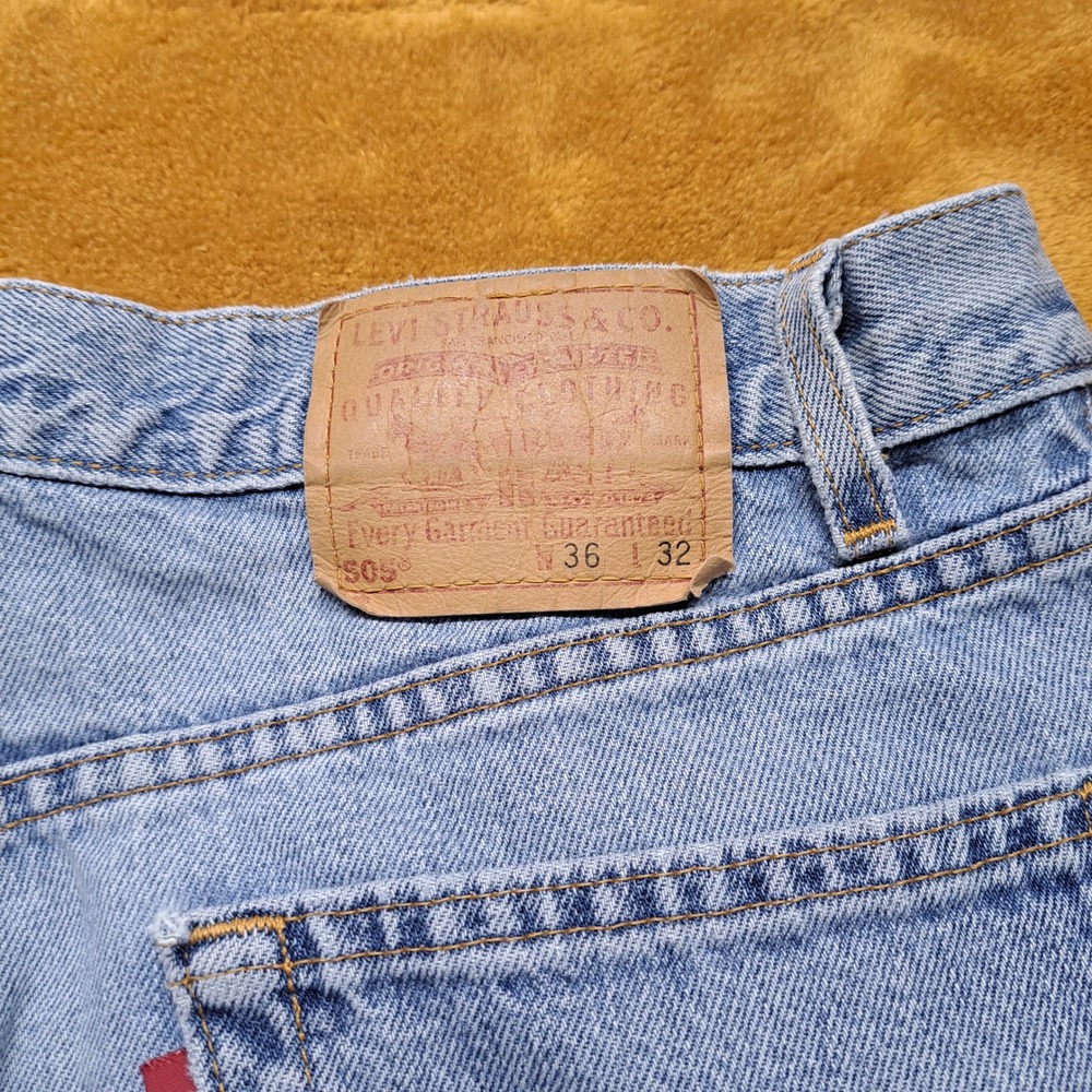 Levi's 505 Straight Leg Jeans Men 36x32 Light Blue Good Raw Hem Made in USA - Picture 14 of 16